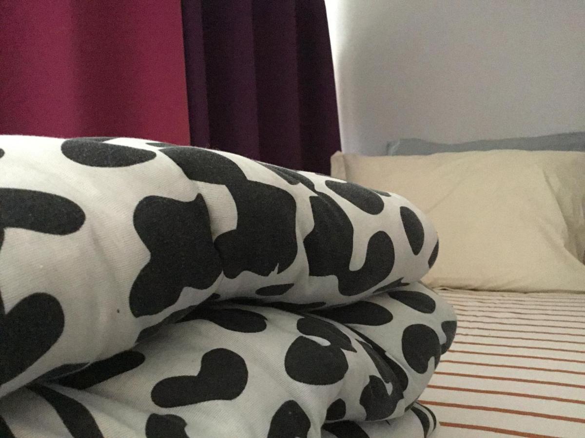 Just For Sleep-Daily Stay 20H To 10H Apres Votre Arrivee Dans Le Batiment D'Entree, Contact I'Hote Via Le Message Ici De Reservation Pour L'Enregistrement I'Entree Dans La Propriete Sans I'Approbation Est Interdite-Resevation D'Un Tiers Est Inaccepta Bobigny Exterior photo