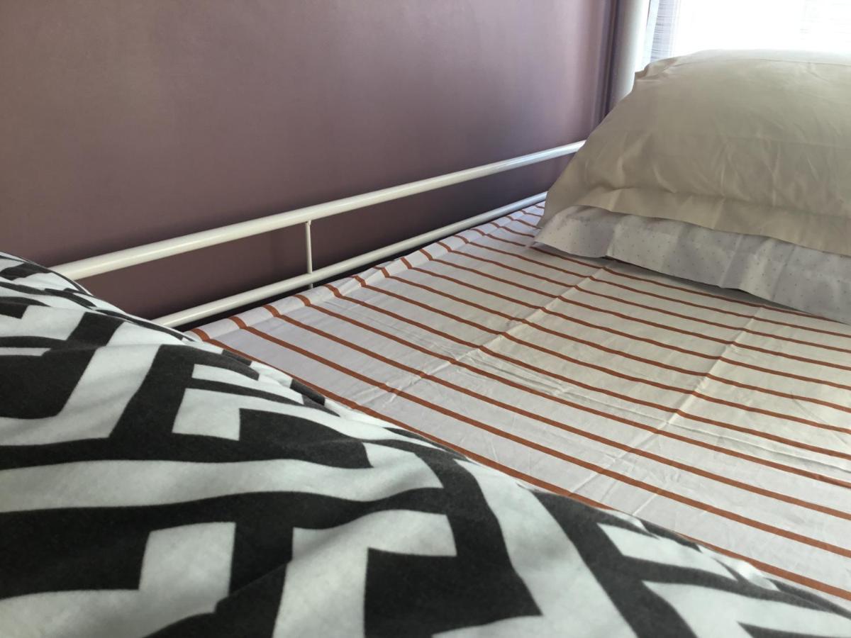 Just For Sleep-Daily Stay 20H To 10H Apres Votre Arrivee Dans Le Batiment D'Entree, Contact I'Hote Via Le Message Ici De Reservation Pour L'Enregistrement I'Entree Dans La Propriete Sans I'Approbation Est Interdite-Resevation D'Un Tiers Est Inaccepta Bobigny Exterior photo
