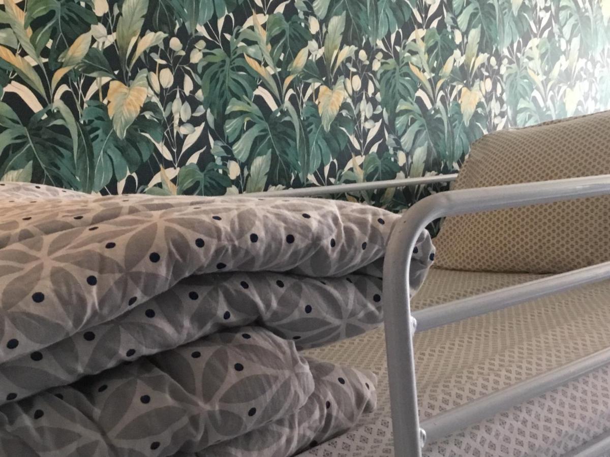 Just For Sleep-Daily Stay 20H To 10H Apres Votre Arrivee Dans Le Batiment D'Entree, Contact I'Hote Via Le Message Ici De Reservation Pour L'Enregistrement I'Entree Dans La Propriete Sans I'Approbation Est Interdite-Resevation D'Un Tiers Est Inaccepta Bobigny Exterior photo