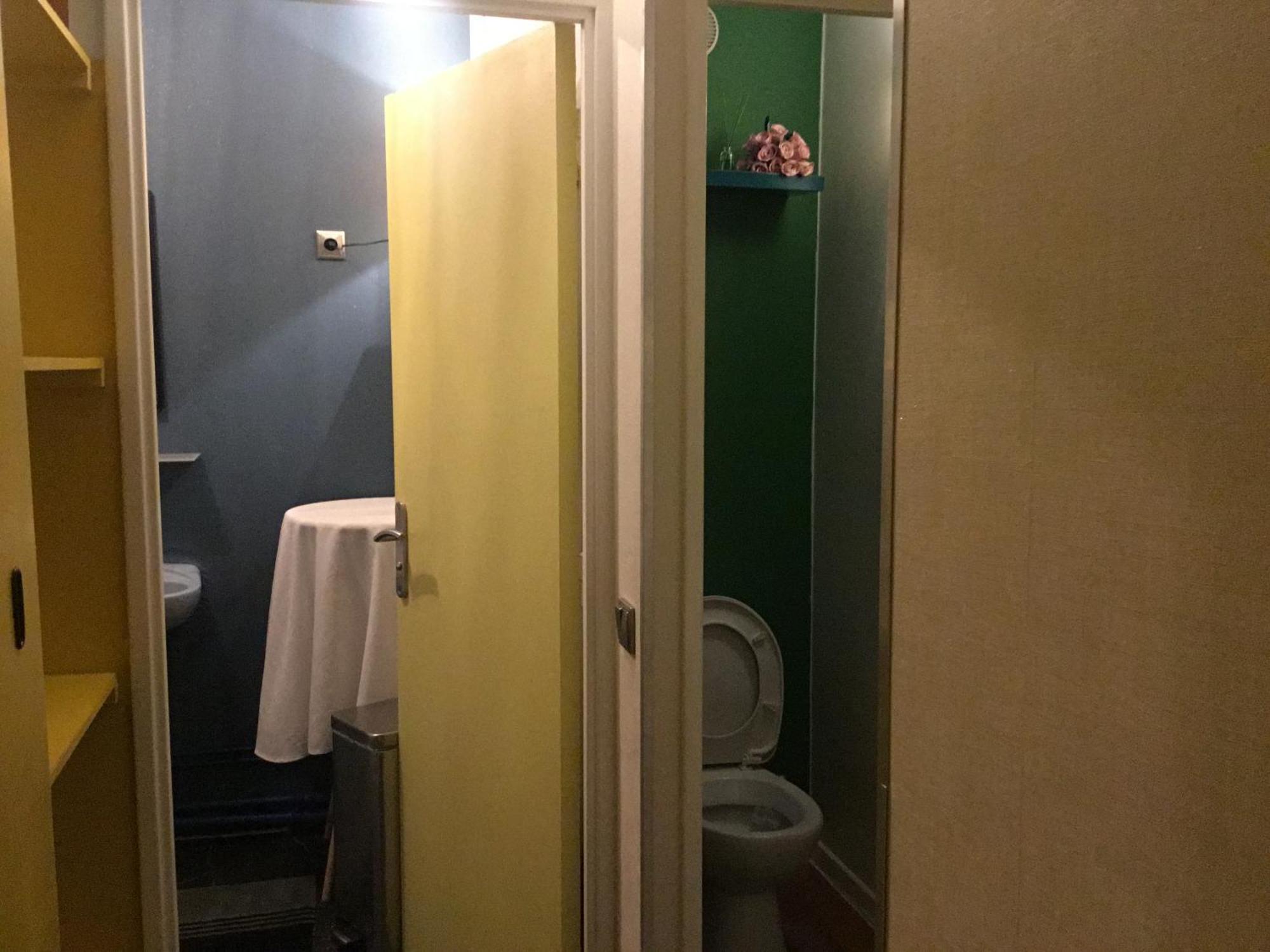 Just For Sleep-Daily Stay 20H To 10H Apres Votre Arrivee Dans Le Batiment D'Entree, Contact I'Hote Via Le Message Ici De Reservation Pour L'Enregistrement I'Entree Dans La Propriete Sans I'Approbation Est Interdite-Resevation D'Un Tiers Est Inaccepta Bobigny Exterior photo