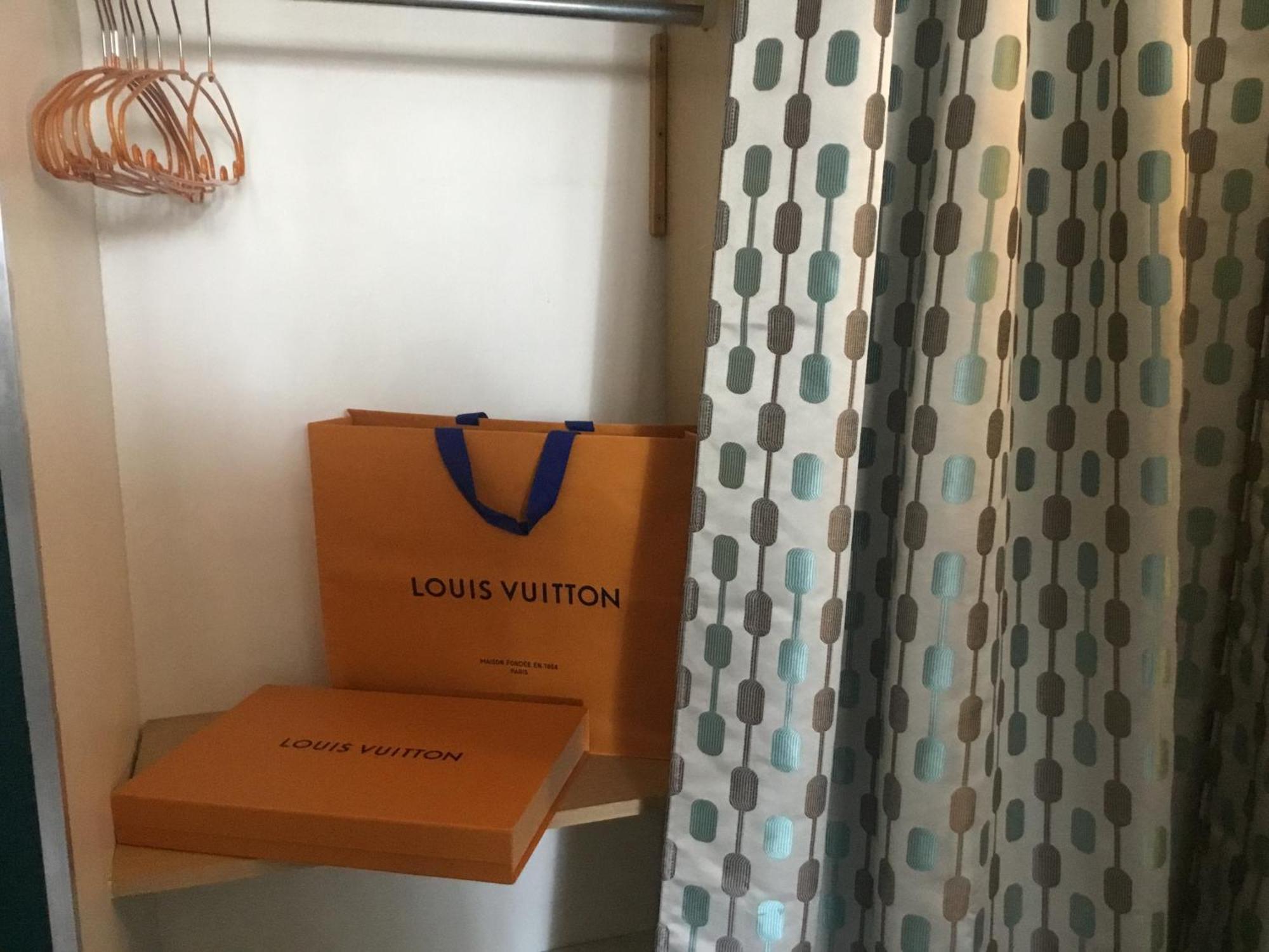 Just For Sleep-Daily Stay 20H To 10H Apres Votre Arrivee Dans Le Batiment D'Entree, Contact I'Hote Via Le Message Ici De Reservation Pour L'Enregistrement I'Entree Dans La Propriete Sans I'Approbation Est Interdite-Resevation D'Un Tiers Est Inaccepta Bobigny Exterior photo