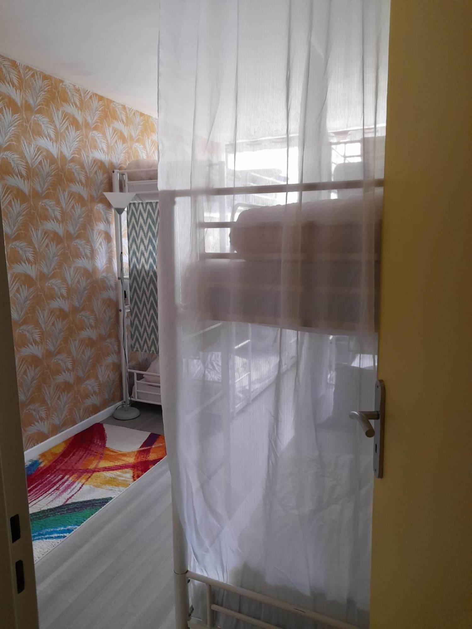Just For Sleep-Daily Stay 20H To 10H Apres Votre Arrivee Dans Le Batiment D'Entree, Contact I'Hote Via Le Message Ici De Reservation Pour L'Enregistrement I'Entree Dans La Propriete Sans I'Approbation Est Interdite-Resevation D'Un Tiers Est Inaccepta Bobigny Exterior photo